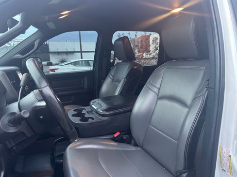 Used 2022 RAM 3500 Tradesman w/ Chrome Appearance Group image 23