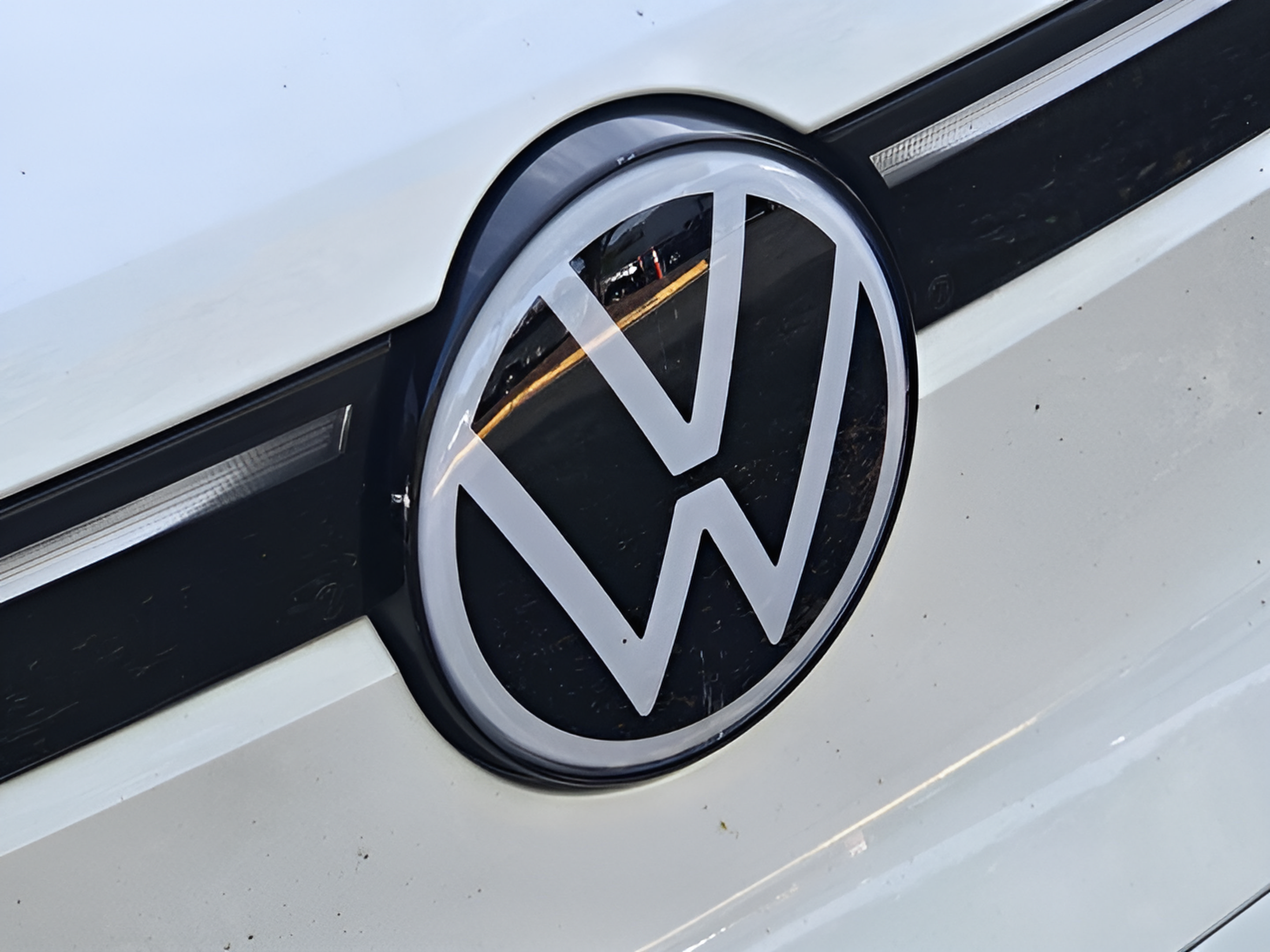 Used 2023 Volkswagen ID.4 Pro RWD image 9