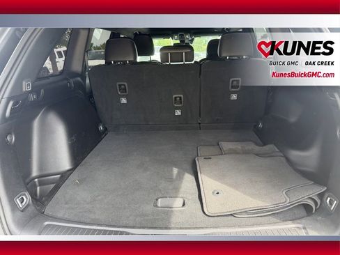 Used 2022 Jeep Grand Cherokee Altitude AWD/4WD image 6