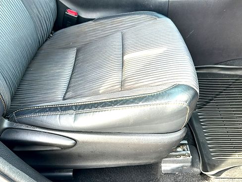 Used 2018 Toyota Highlander Plus image 26