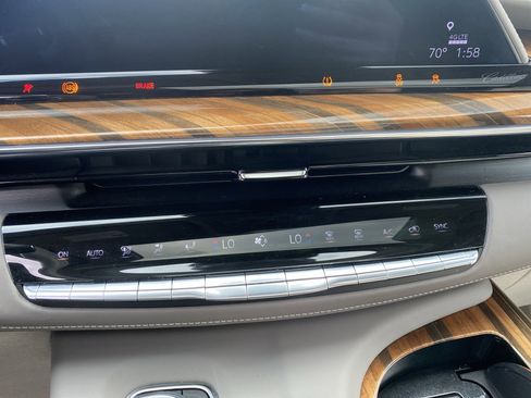 Used 2024 Cadillac Escalade Sport Platinum w/ Heavy-Duty Trailer Package image 74