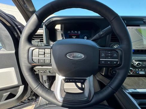 Used 2025 Ford F250 Platinum image 13