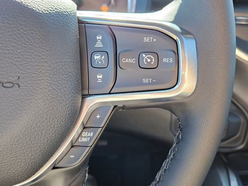 New 2026 RAM 2500 Laramie AWD/4WD image 23