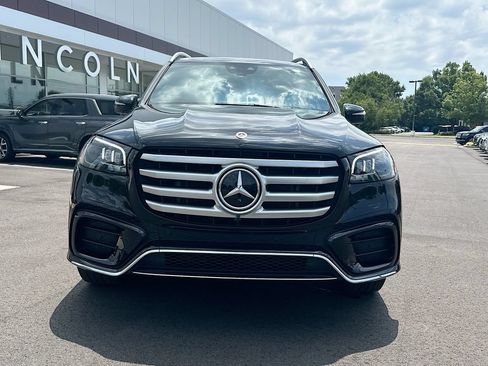 Used 2024 Mercedes-Benz GLS 450 4MATIC image 5