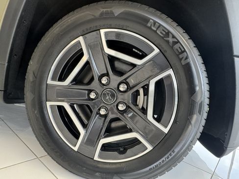 New 2026 Jeep Cherokee Laredo AWD/4WD image 13