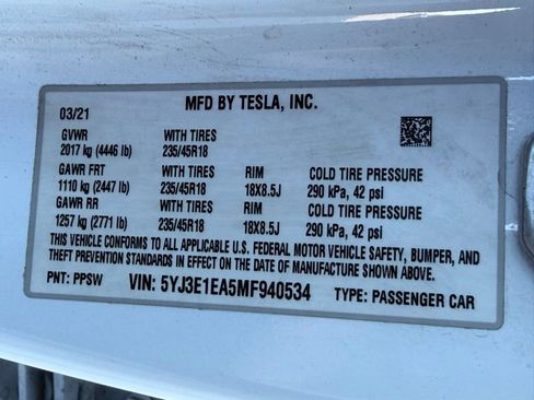 Used 2021 Tesla Model 3 Standard Range Plus image 31