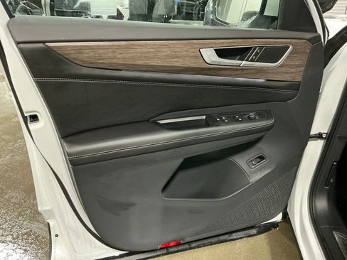 New 2026 Volkswagen Atlas SEL image 10