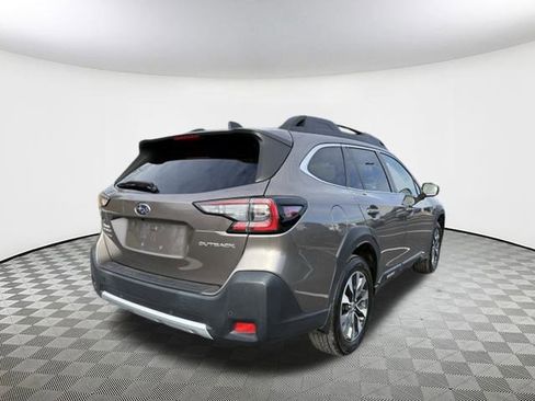 Used 2023 Subaru Outback Limited image 9