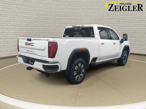 Used 2024 GMC Sierra 2500 Denali w/ Denali Reserve Package image 5