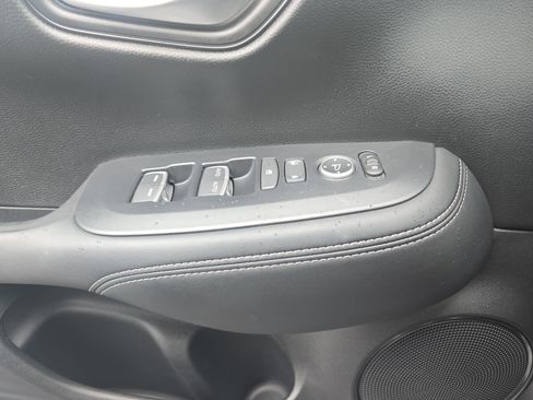 Certified 2024 Honda HR-V EX-L image 26