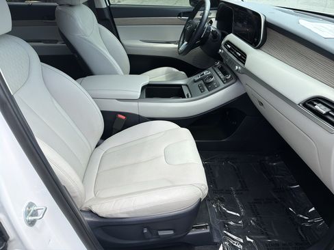 Used 2021 Hyundai Palisade SEL w/ Premium Package AWD/4WD image 14