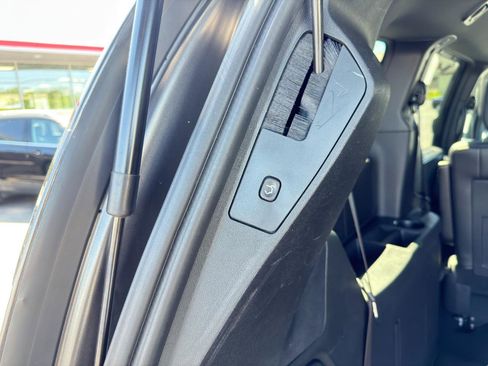 Used 2019 Dodge Grand Caravan GT w/ Safety Sphere Group FWD image 73