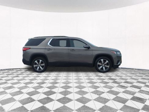 Used 2019 Chevrolet Traverse LT w/ LT Premium Package AWD/4WD image 6