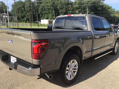New 2026 Ford F150 Lariat w/ Equipment Group 501A Mid AWD/4WD image 9