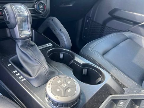 Used 2026 Ford Bronco Badlands AWD/4WD image 19