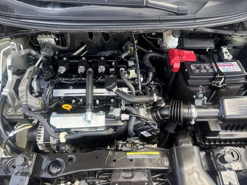 Used 2025 Nissan Versa SV FWD image 29