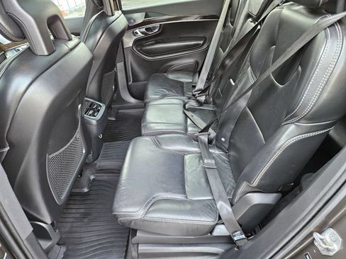 Used 2018 Volvo XC90 T6 Momentum w/ Convenience Package AWD/4WD image 14