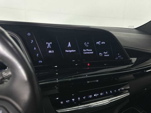 Used 2021 Cadillac Escalade ESV Sport w/ Driver Assist Tech Package AWD/4WD image 28