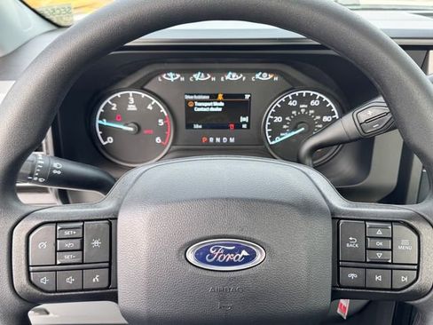 New 2025 Ford F350 XL w/ XL Chrome Package image 19