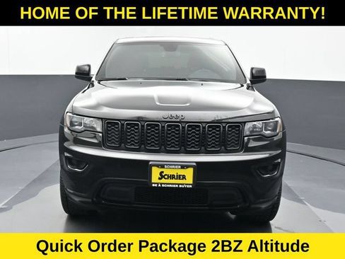 Used 2020 Jeep Grand Cherokee Altitude AWD/4WD image 9