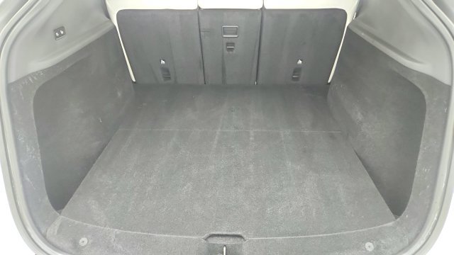 Used 2026 Tesla Model Y AWD image 29
