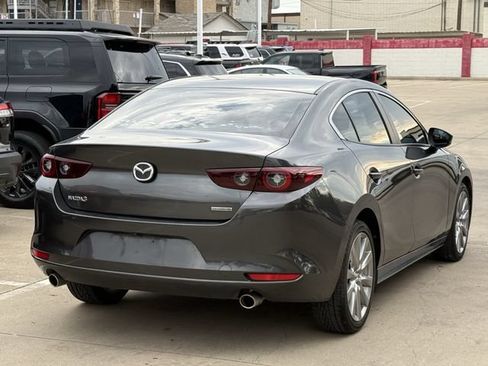 Used 2023 MAZDA MAZDA3 s FWD image 4