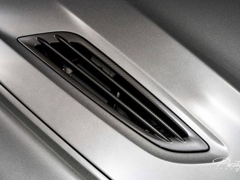 Used 2018 Aston Martin Vanquish Zagato image 5