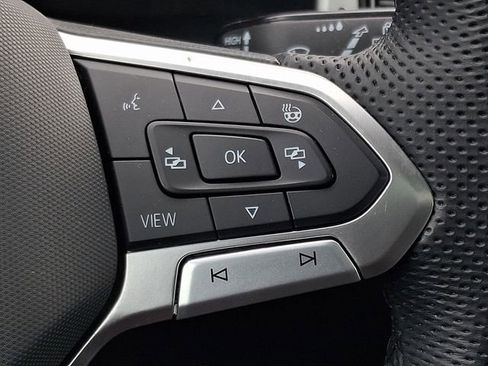 Used 2023 Volkswagen Atlas Cross Sport SEL R-Line image 22