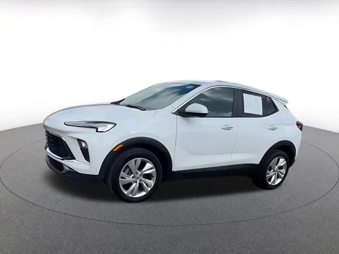 Used 2025 Buick Encore GX Preferred FWD image 7