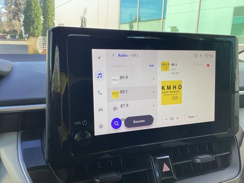 Used 2023 Toyota Corolla LE image 13