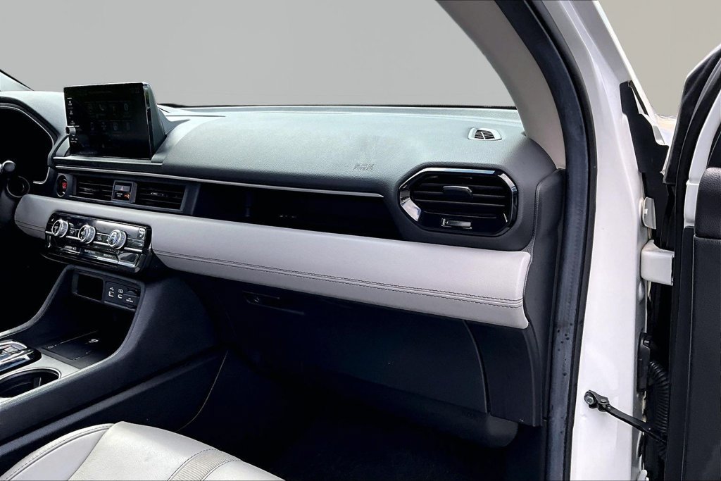Used 2025 Honda Pilot EX-L image 21