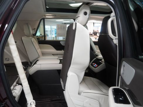 Used 2018 Lincoln Navigator Black Label image 36