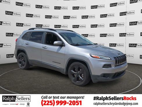Used 2017 Jeep Cherokee High Altitude FWD image 1