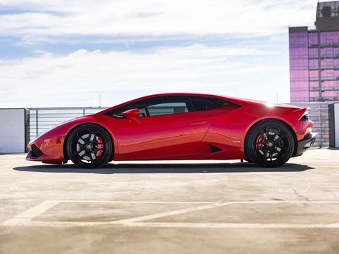 Used 2015 Lamborghini Huracan LP 610-4 image 2