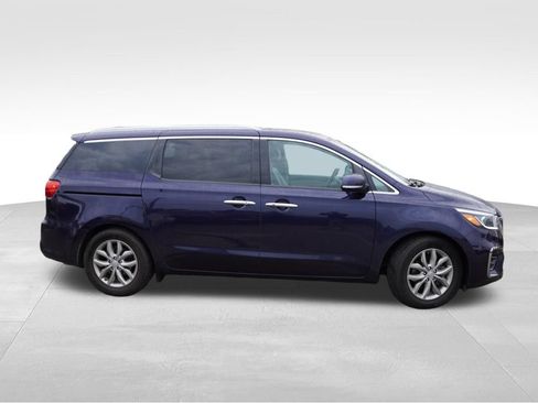 Used 2019 Kia Sedona EX w/ EX Premium Package FWD image 2