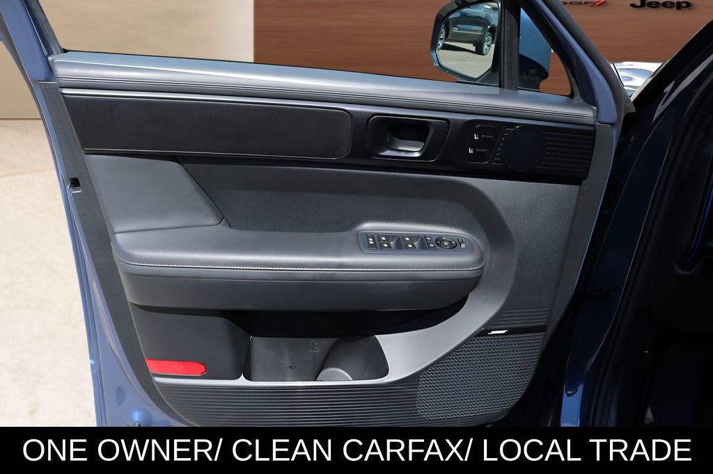 Used 2025 Hyundai Santa Fe Calligraphy AWD/4WD image 10