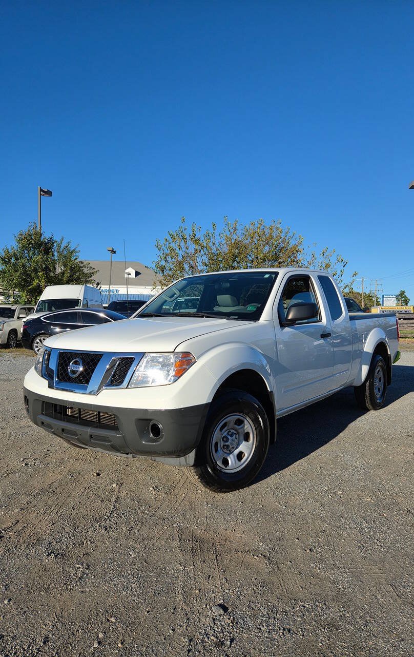 Used 2019 Nissan Frontier S w/ Work Truck Package RWD image 30