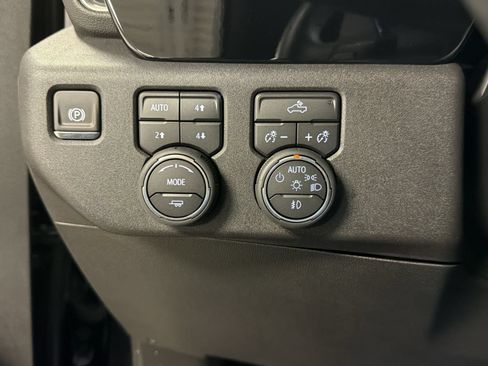 Used 2026 Chevrolet Silverado 1500 RST AWD/4WD image 18