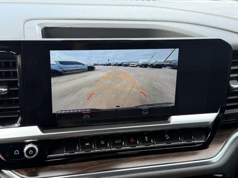 Used 2023 GMC Sierra 1500 SLT w/ SLT Premium Package image 19