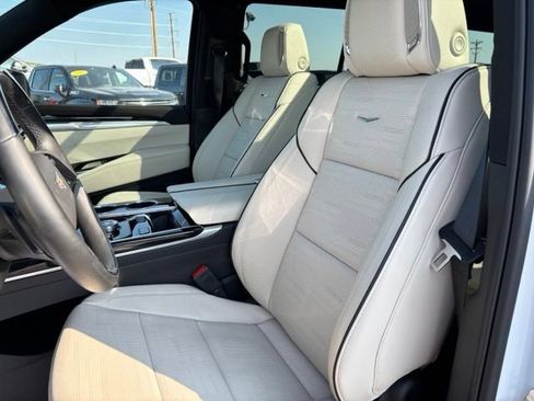Certified 2026 Cadillac Escalade Sport w/ Touring Package AWD/4WD image 12