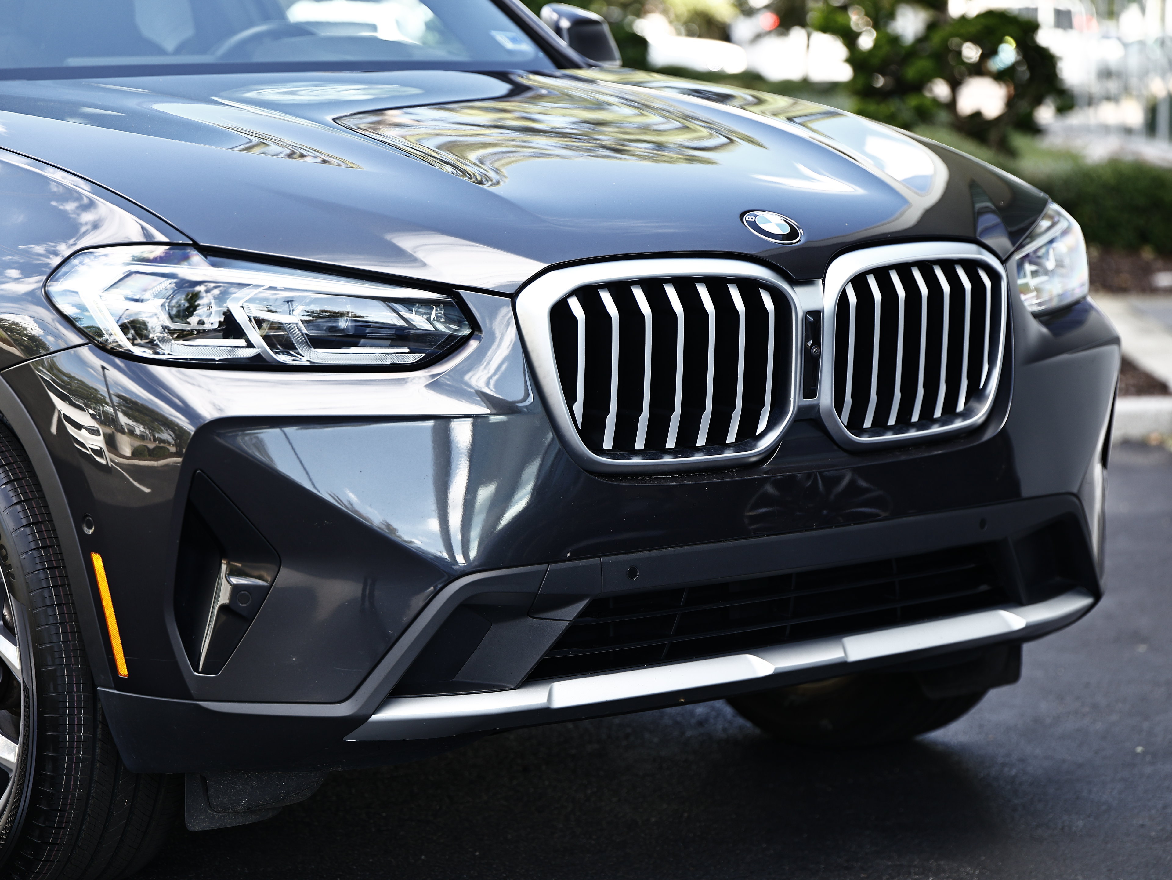 Used 2024 BMW X3 xDrive30i w/ Convenience Package AWD/4WD image 2
