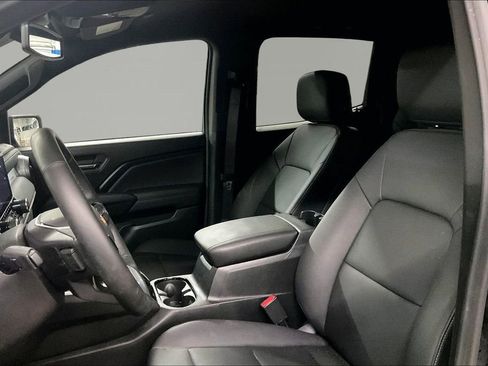 Used 2024 Chevrolet Colorado LT w/ LT Convenience Package III image 24