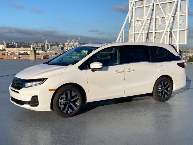 New 2026 Honda Odyssey EX-L image 7