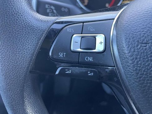 Used 2015 Volkswagen Jetta S image 30