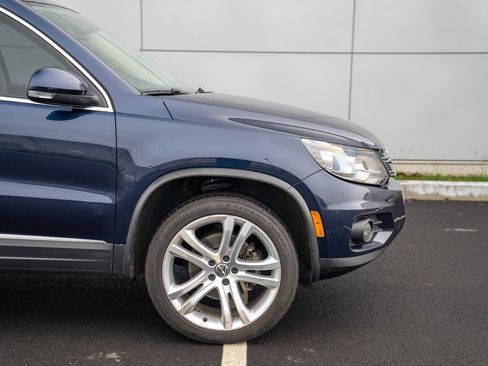 Used 2016 Volkswagen Tiguan SEL image 9