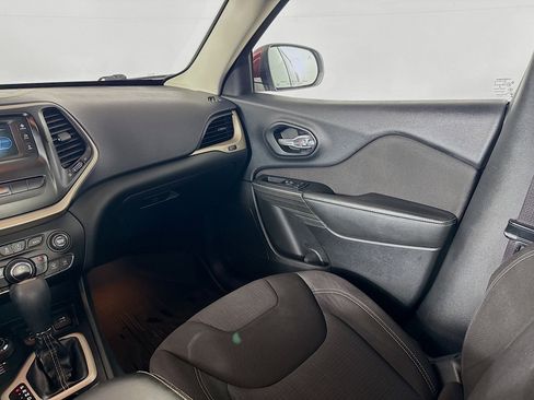 Used 2015 Jeep Cherokee Latitude image 27