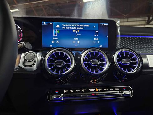 New 2026 Mercedes-Benz GLB 250 4MATIC image 28
