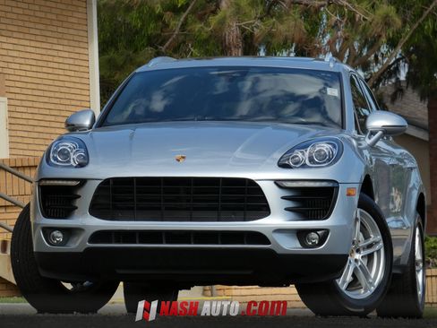Used 2017 Porsche Macan S AWD/4WD image 2
