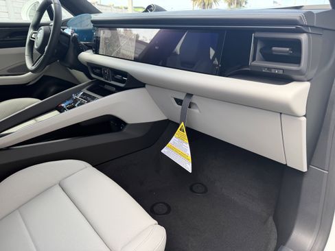 New 2026 Porsche Macan Turbo Electric image 16