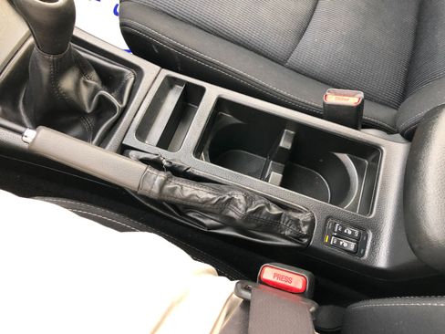 Used 2013 Subaru Impreza 2.0i Sport Premium image 18